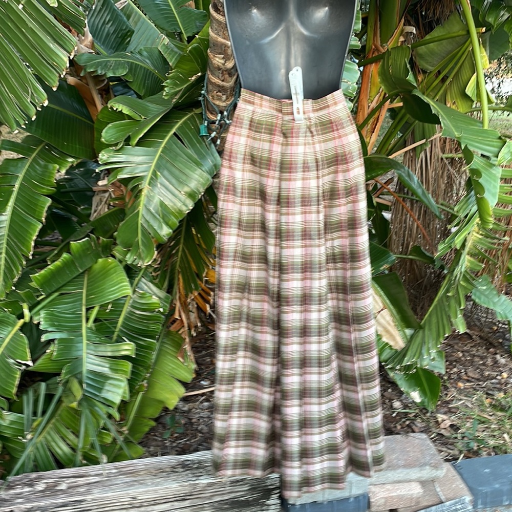 Susan Bristow, soft plaid, mid oxy with fringe - Picture 3 of 9